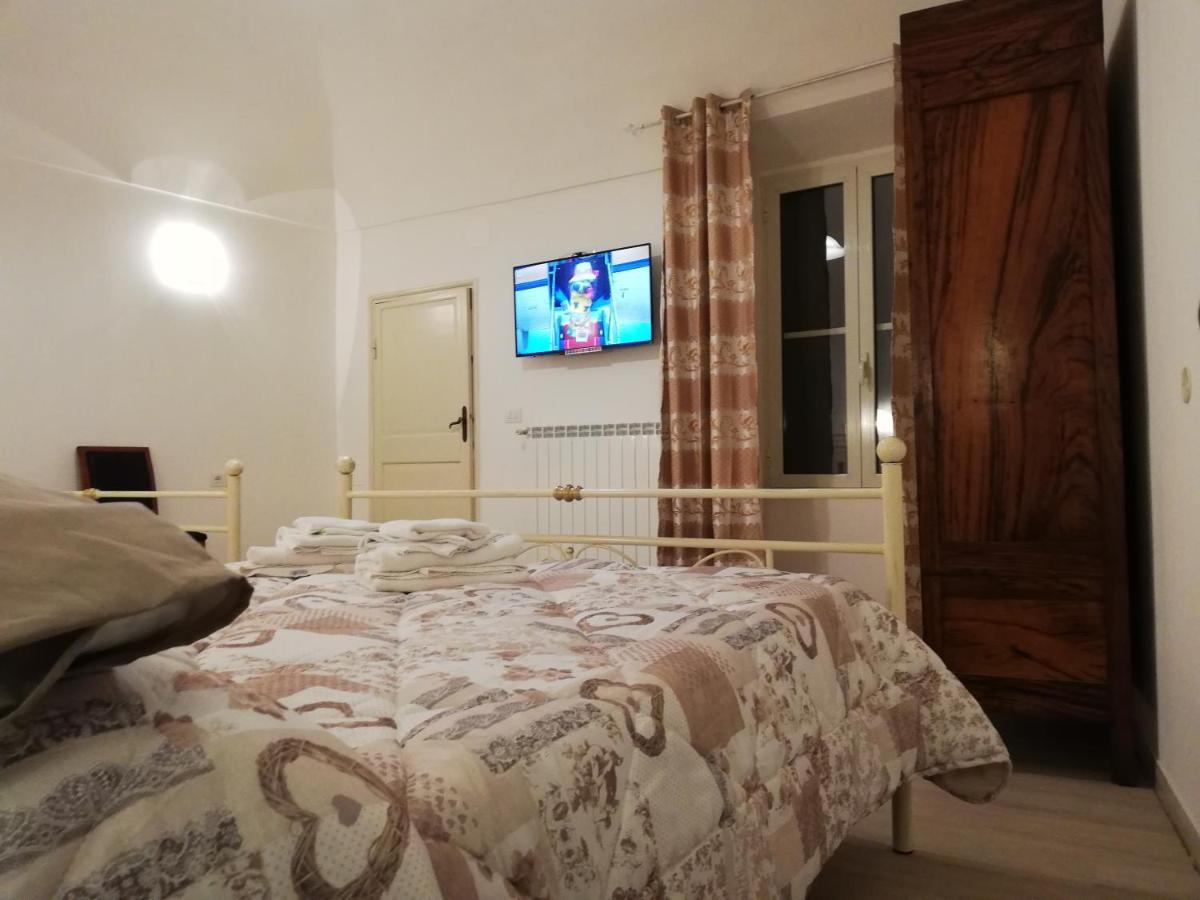 B&B Camere Montalto Centro Монтальто-ді-Кастро Екстер'єр фото