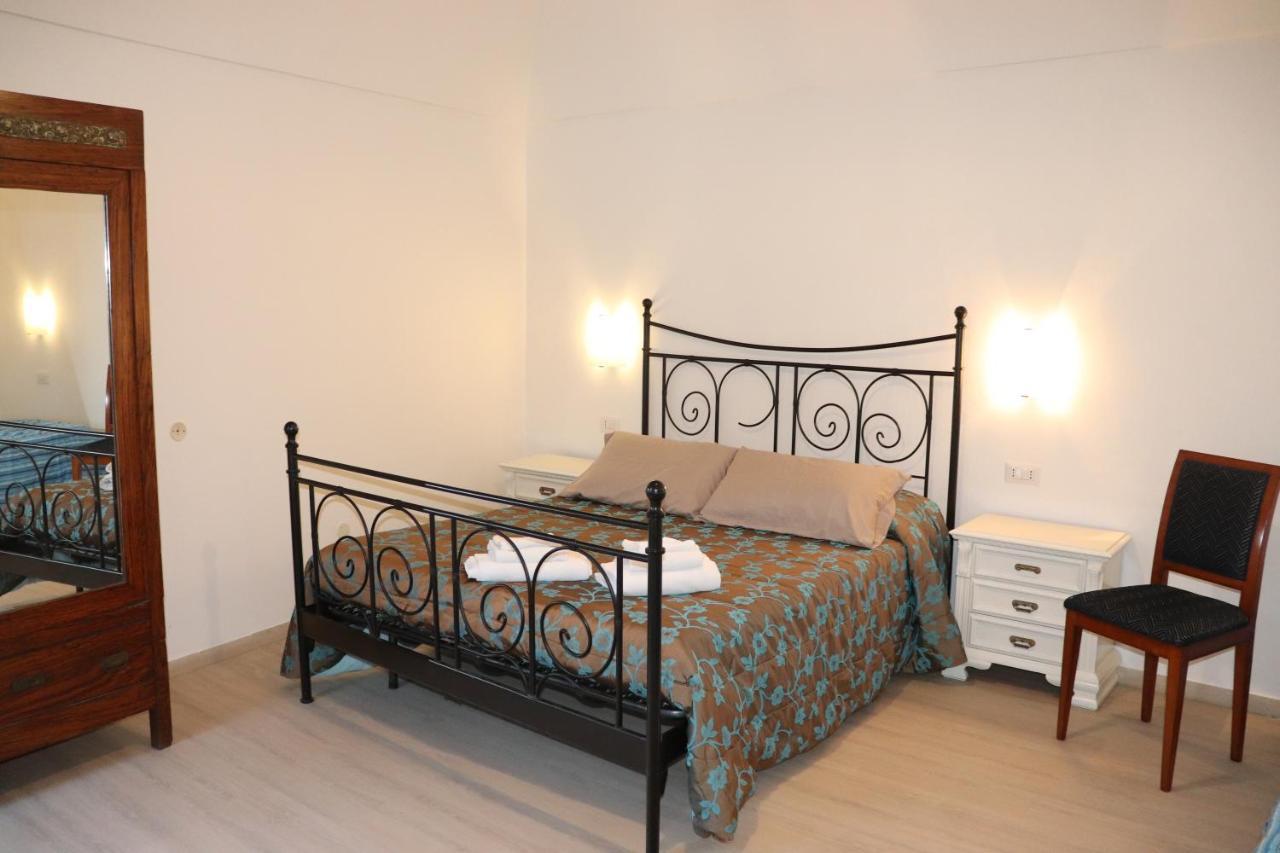 B&B Camere Montalto Centro Монтальто-ді-Кастро Екстер'єр фото